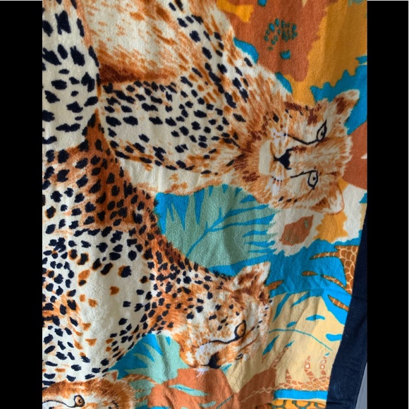 2  vintage beach towels approximately 30x56 NWOT leopard print 100% cotton - Picture 2 of 12